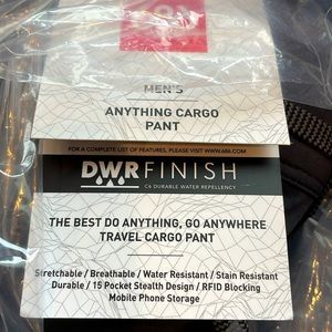 686 brand the ultimate cargo pant size 36 x 34 brand new! Amazing cargo pants.